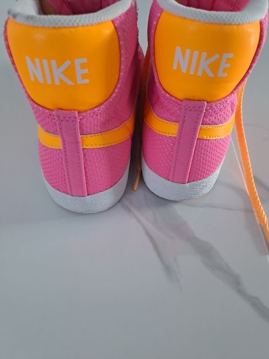 Оригинални маратонки NIKE