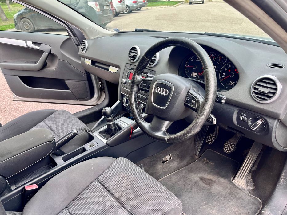 Audi A3 Sportback 2.0 TDI (Десен волан)