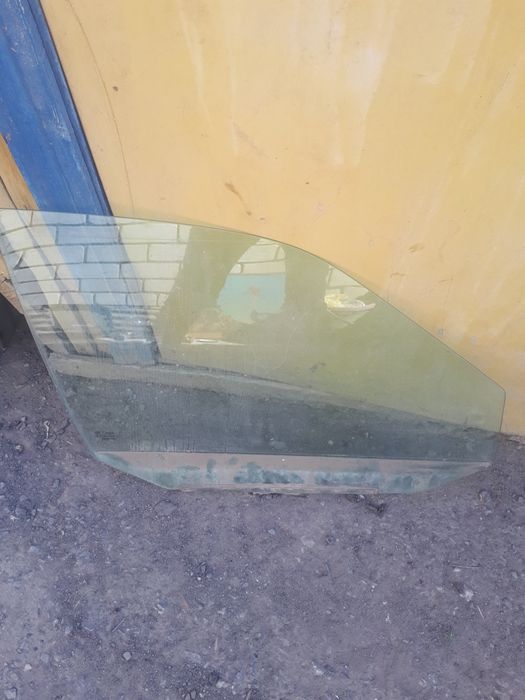 Продам стёкла на ваз