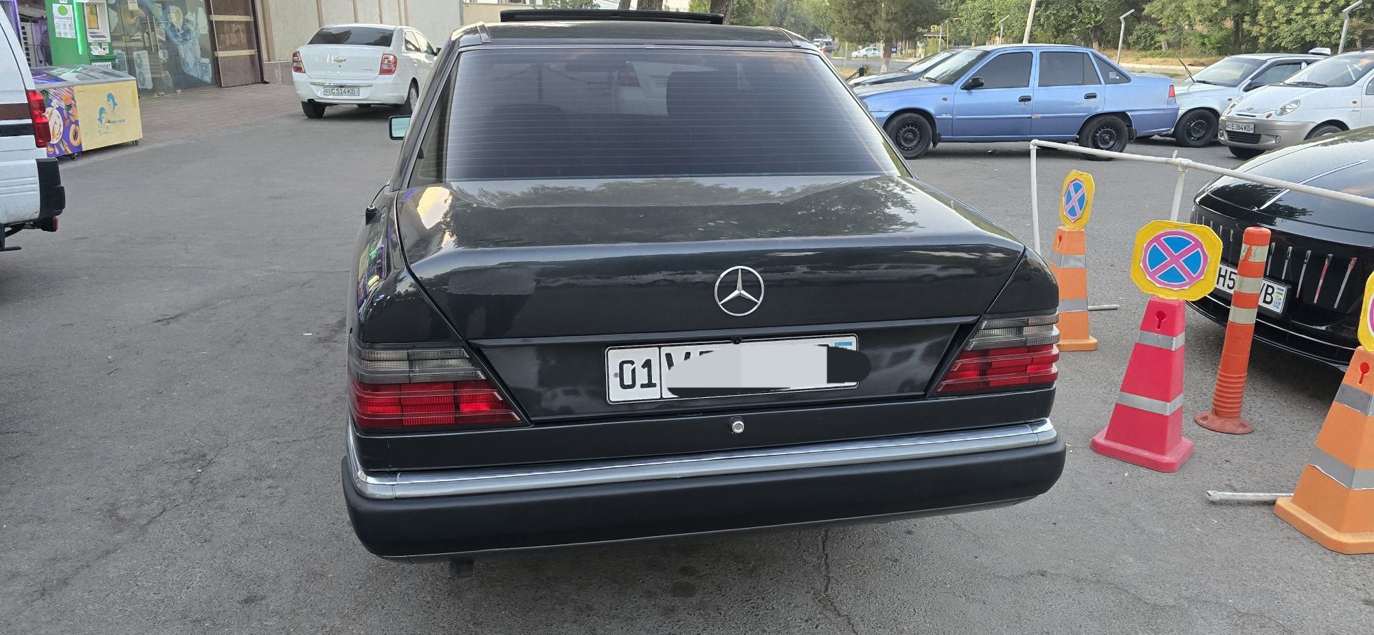 Mercedes-benzW124