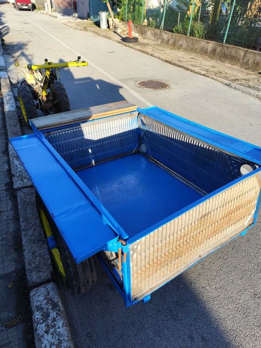 Продавам пловдивски мотоблок 13 к.с с ремарке