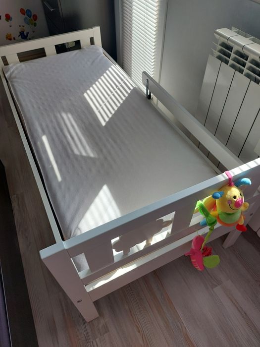 Детско легло с преграда