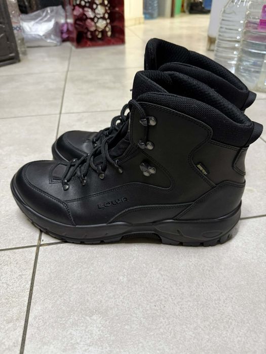 Мъжки зимни обувки LOWA