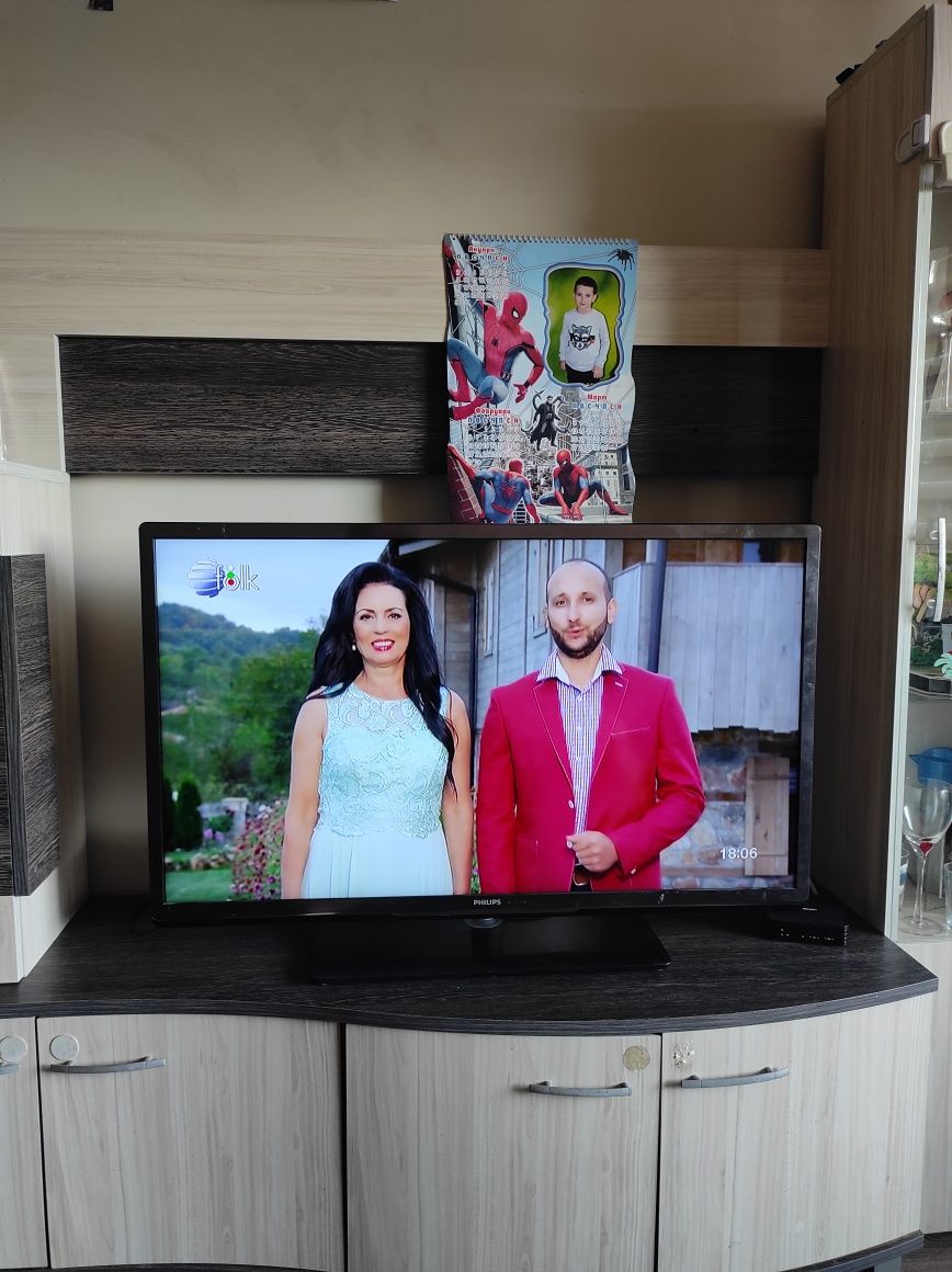 Лед Телевизор PHILIPS 40 инча