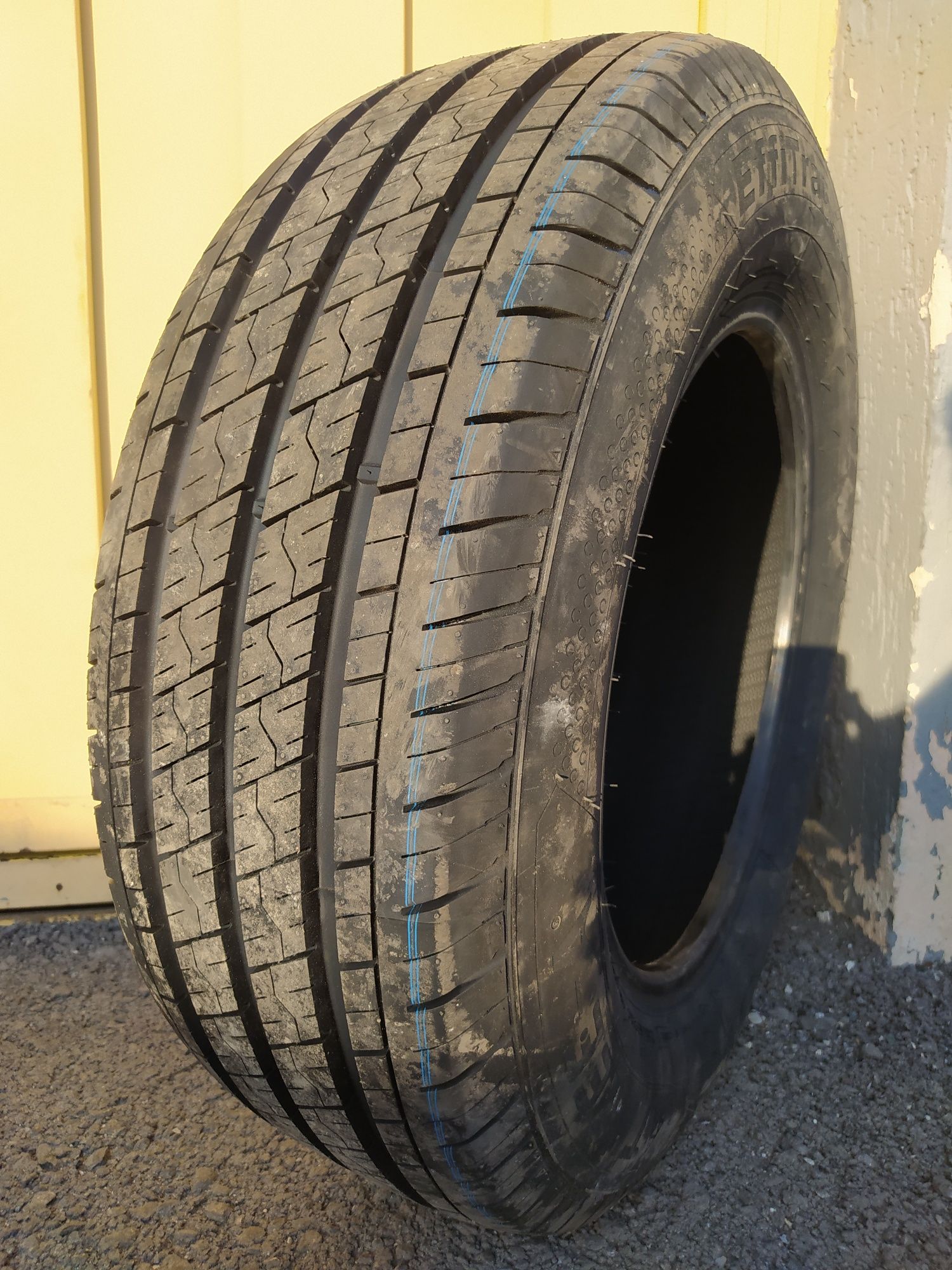 235/65R16C Three-A EffiTrac