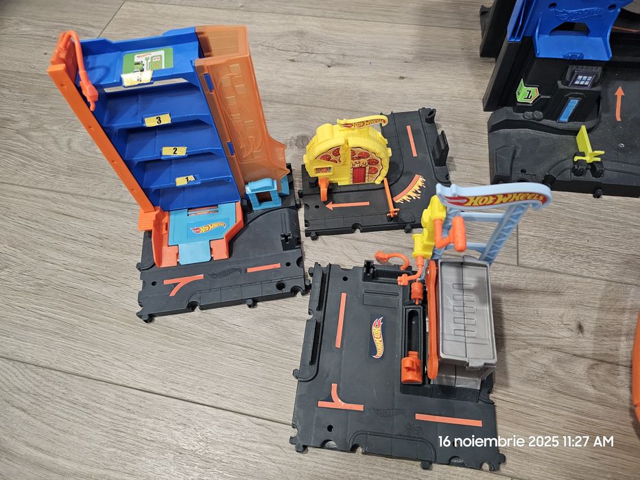 Garaj Hot Wheels City Ultimate