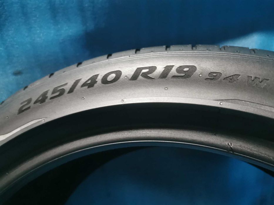 245 40 19 pirelli 2 buc