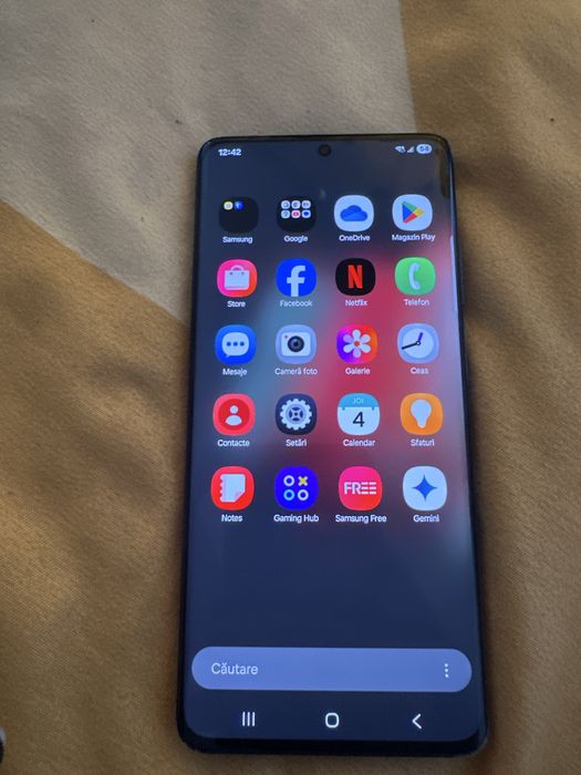 Vand telefon samsung S21 ultra in stare destul de buna