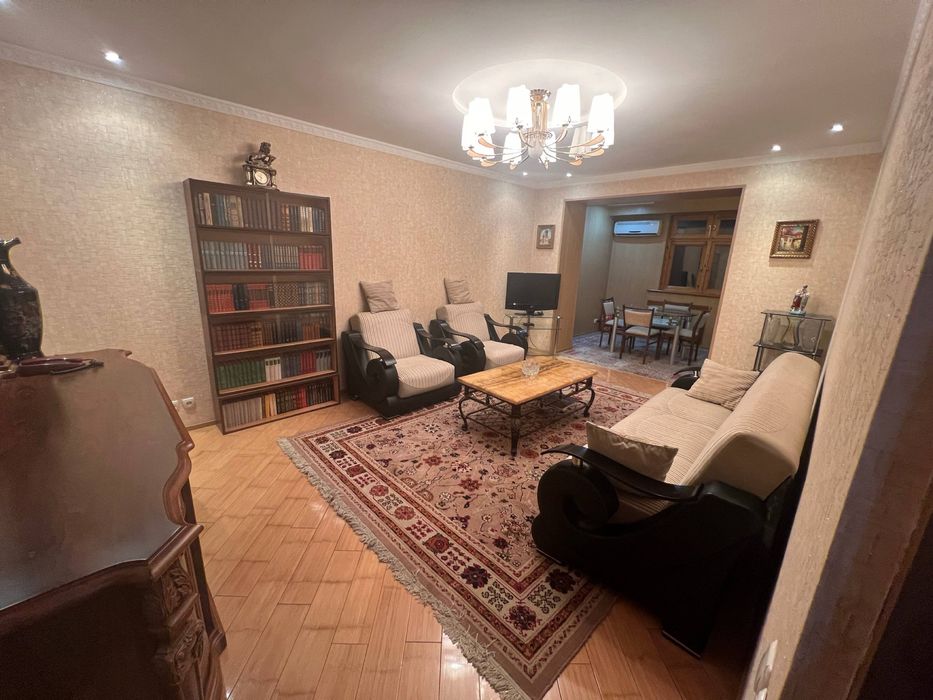 Сдам квартиру 3-х комнатную