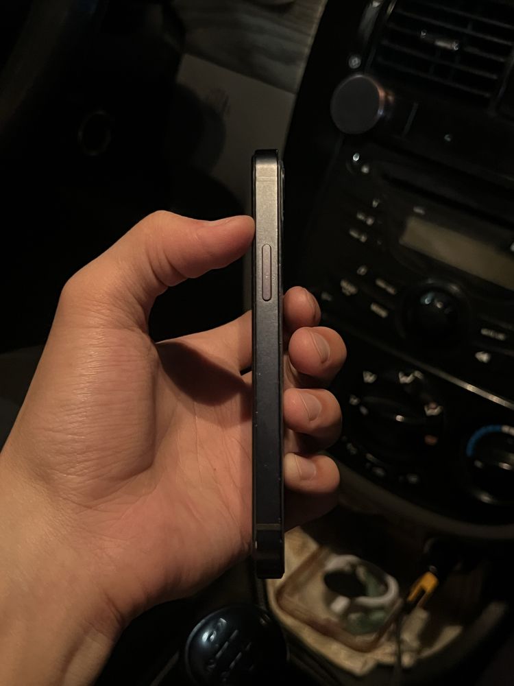 Iphone 12 mini sotiladi arzon