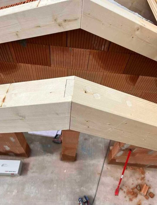 Montaj tigla metalica, tigla ceramica, dulgherie, reparatii acoperis