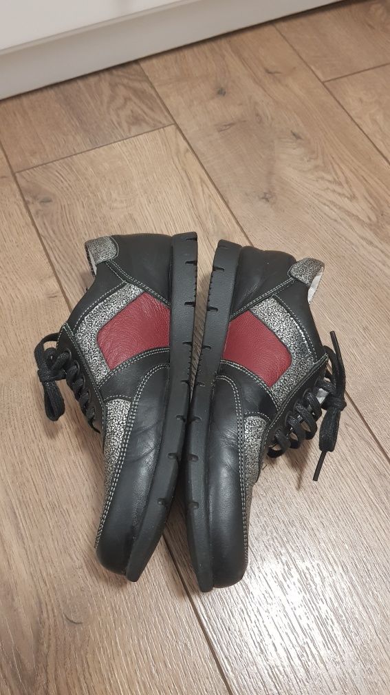 Pantofi piele negru,35