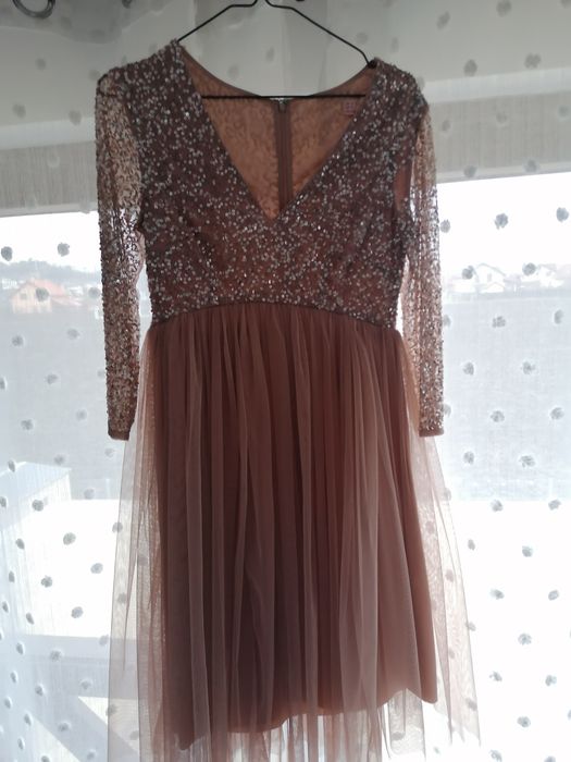 Rochie paiete roz pudra