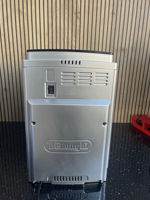 Delonghi  Cappuccino ECAM 23.450.S -  с половин година гаранция!