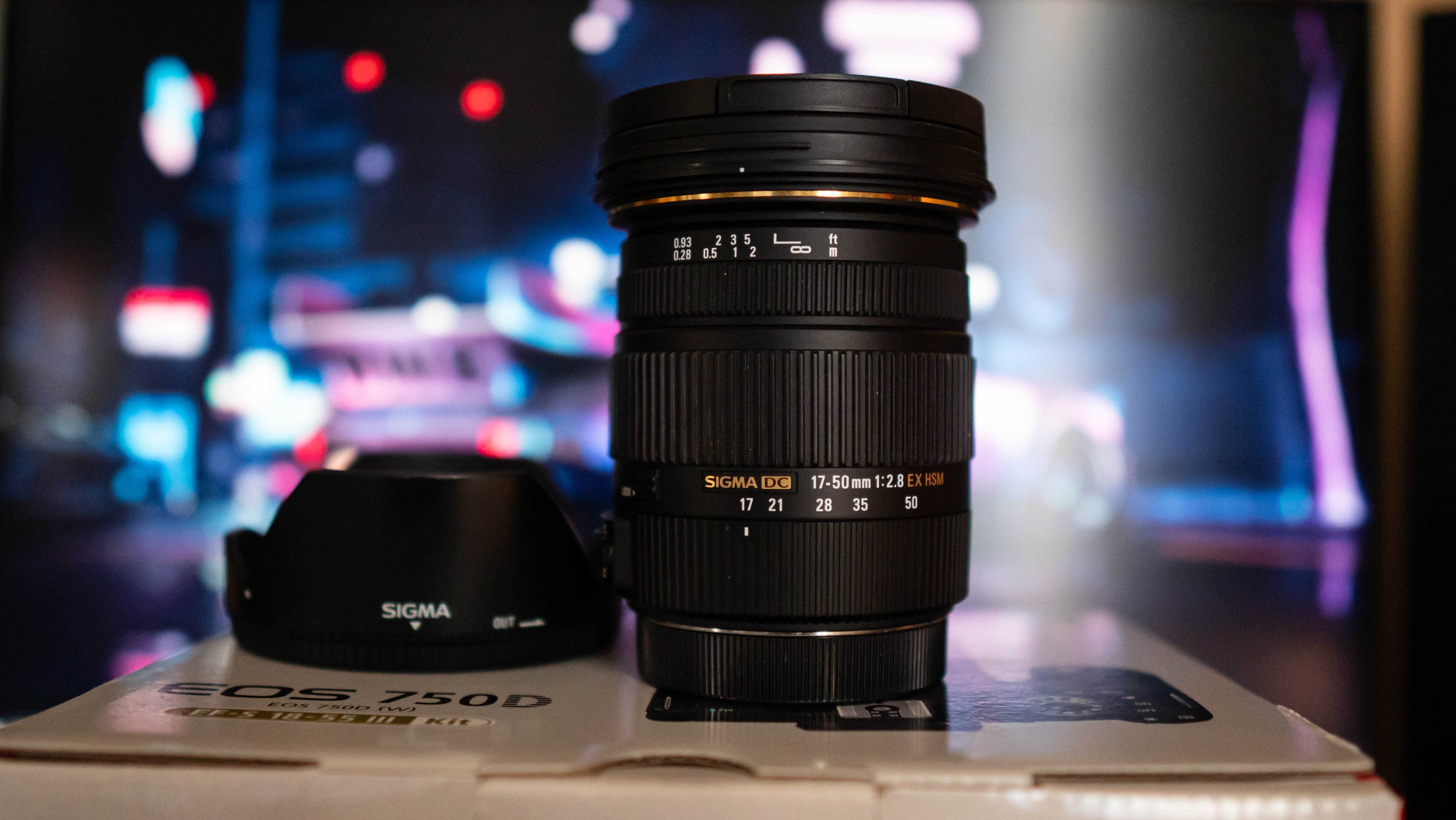Camera Canon 750D + Canon 50mm f1.8 + Sigma 17-50mm f2.8 + blitz