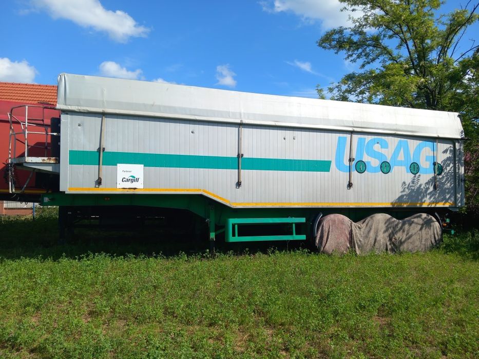 Vând cap tractor și semiremorca în cuplu