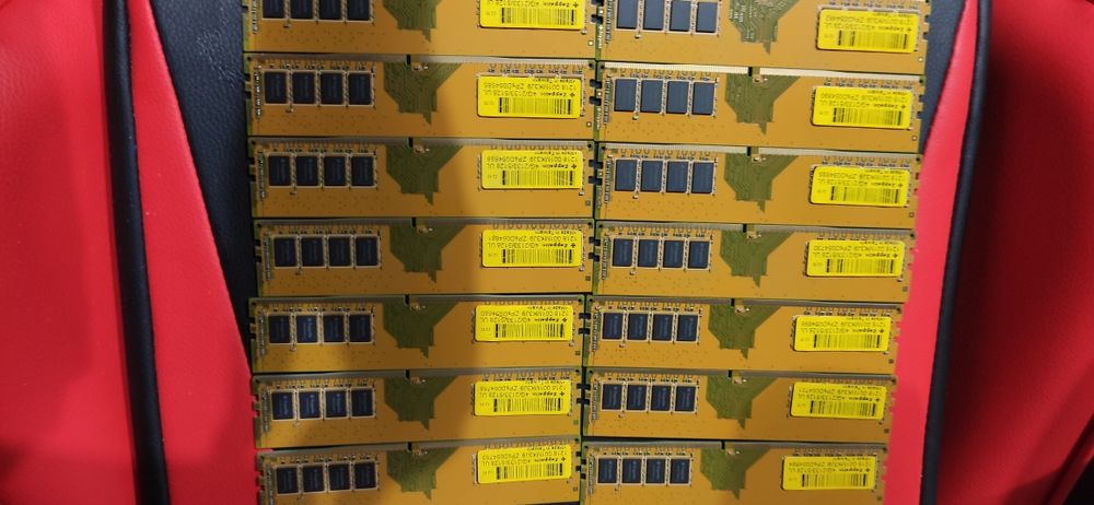 Продам оперативную память Zeppelin DDR4 4GB 2133MHz
