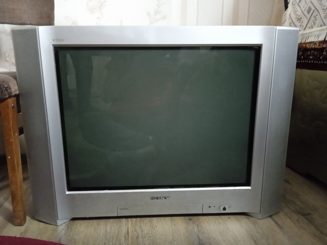 Телевизор старый Sony