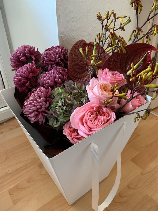 Цветы свежие продаю