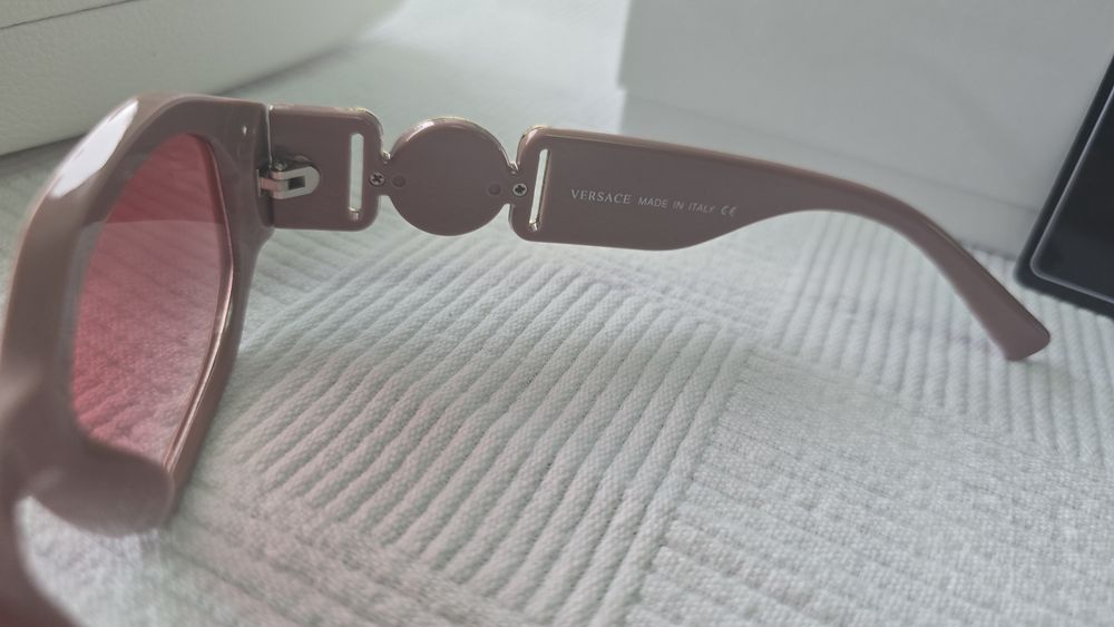 Ochelari de soare Versace roz
