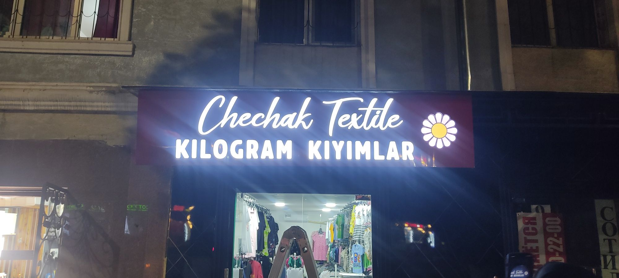 Tashqi reklama xizmati Banner orakal stella shtender tablichka begushe