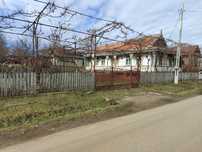 Teren intravilan 1700 mp si casa batraneasca com. Bunesti, Suceava