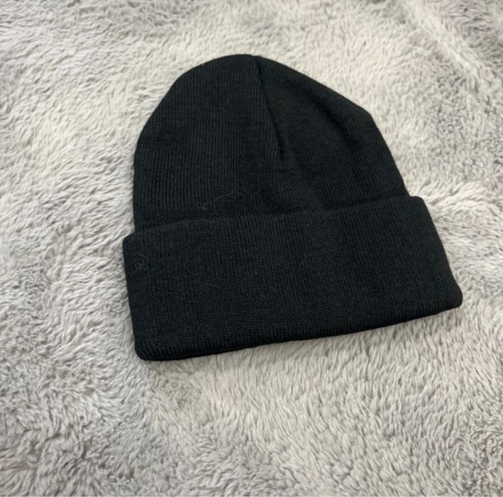 Caciula corteiz neagra