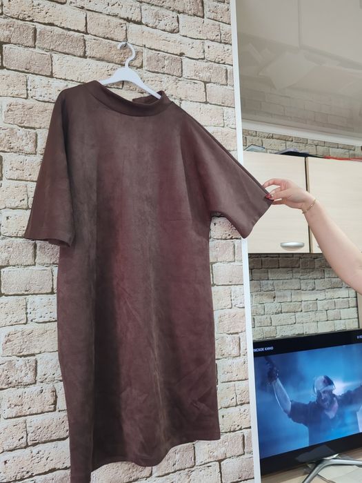 Продам новые платья