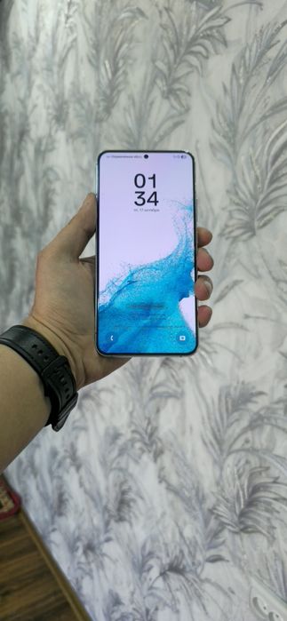 Srochno Samsung S22 Plus  8/256g sotiladi
