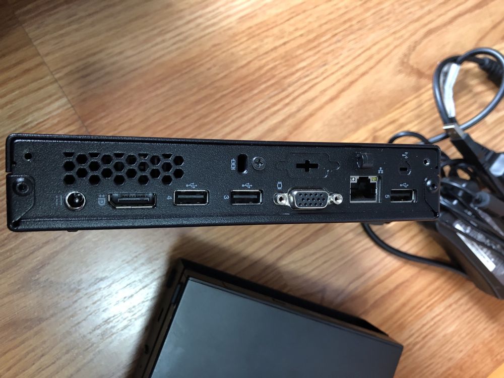 Lenovo ThinkCenter m72e