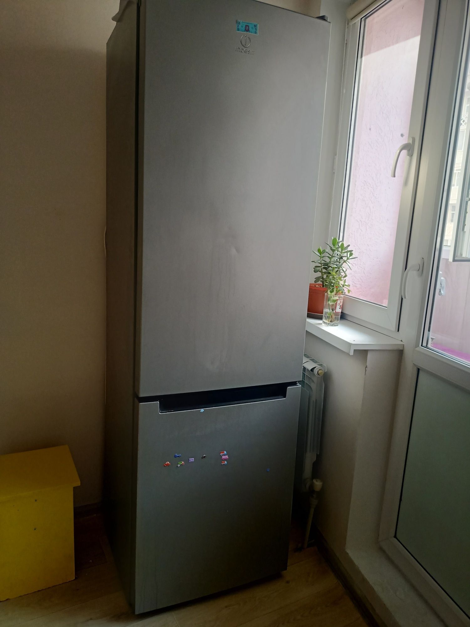 Продам холодильник в отличном состоянии