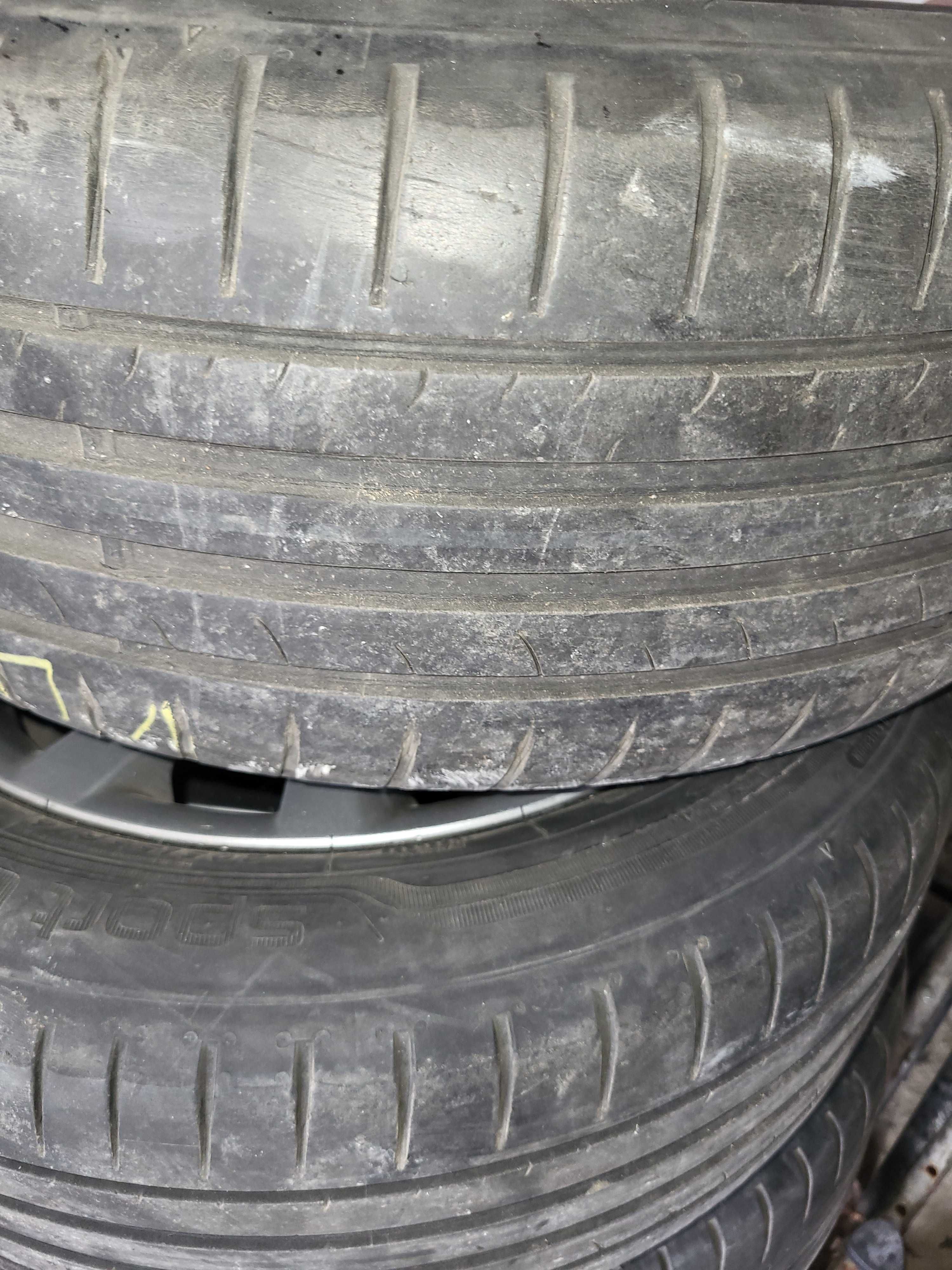 Продавам гуми със джанти 205/55/R16