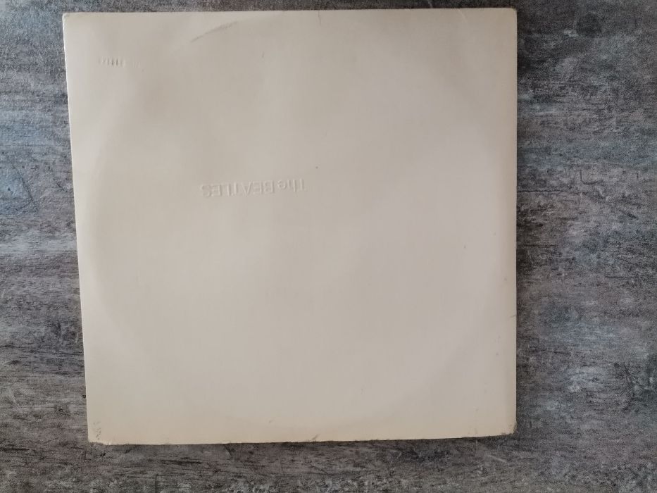 Продавам The Beatles (The White Album)+подарък