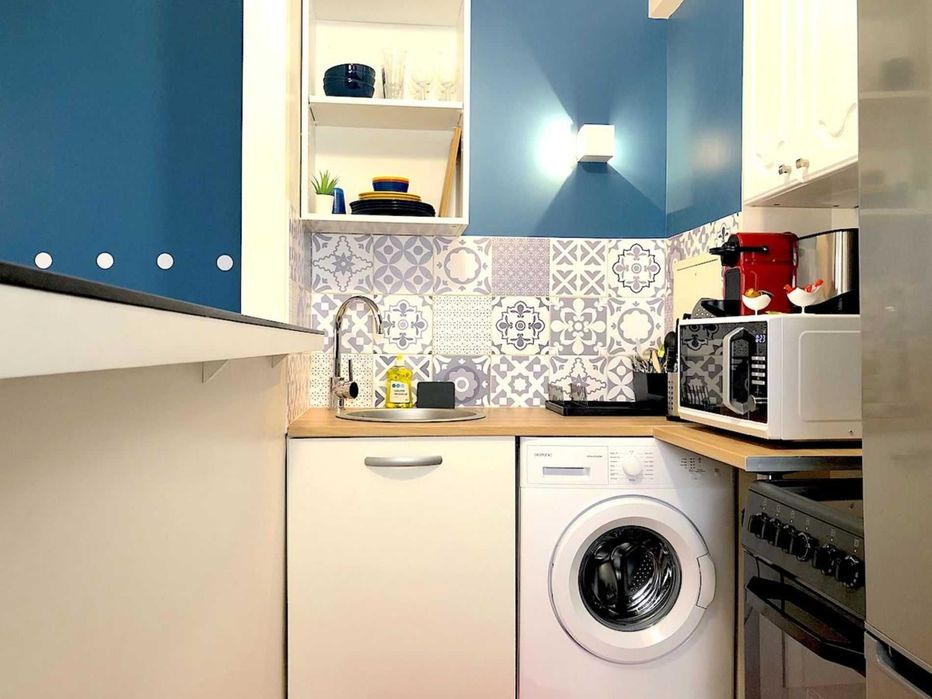 Дава се под наем Двустаен апартамент в Пловдив, Христо Смирненски - 64 кв.м за 219.3 € - Снимка #1