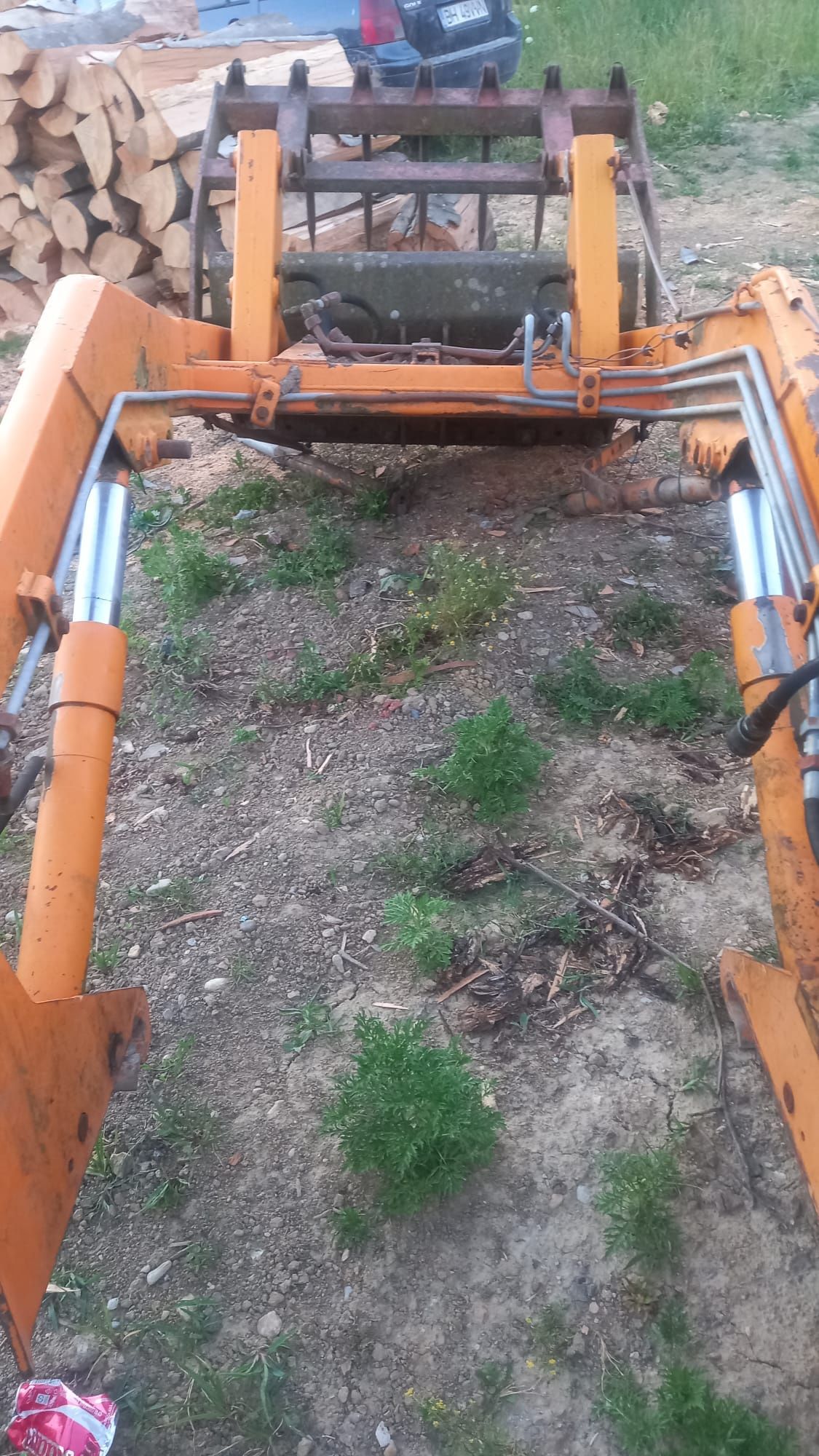 incarcator tractor.4 cilindri.cupa Crocodil