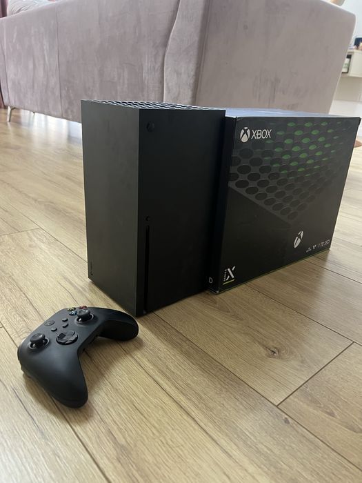 Consola XBOX Series X 1 TB culoare neagra