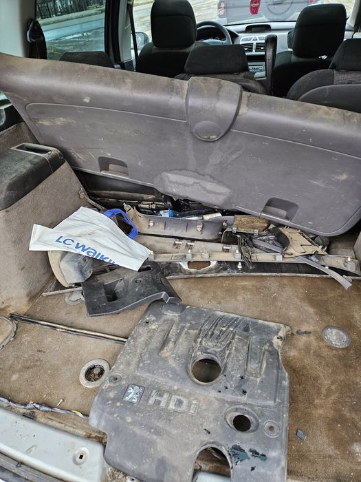 На части peugeot 307 2.0hdi 110кс.