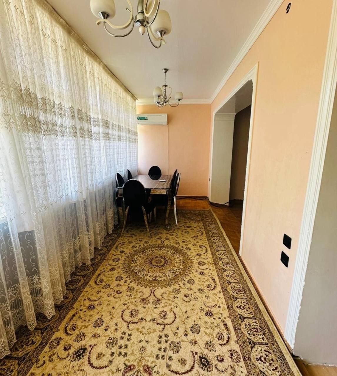 Sergeli 3-5bekat yonida kvartra metro yaqin 5 daqiqa yul