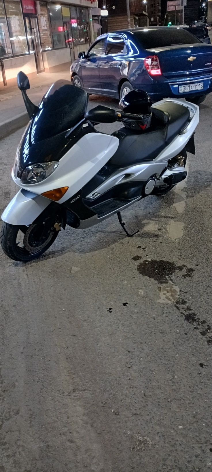 Yamaha T Max 500