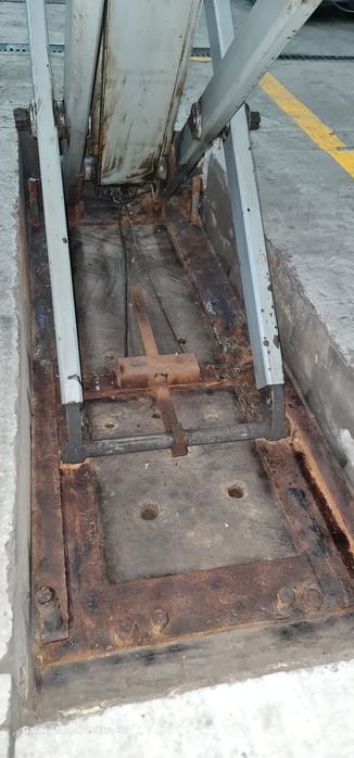 Elevator Foarfeca la nivelul solului 3t