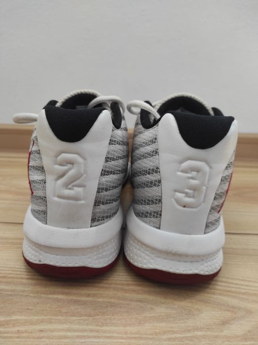 Adidas copii adolescenți Nike Air Jordan B.Fly 38