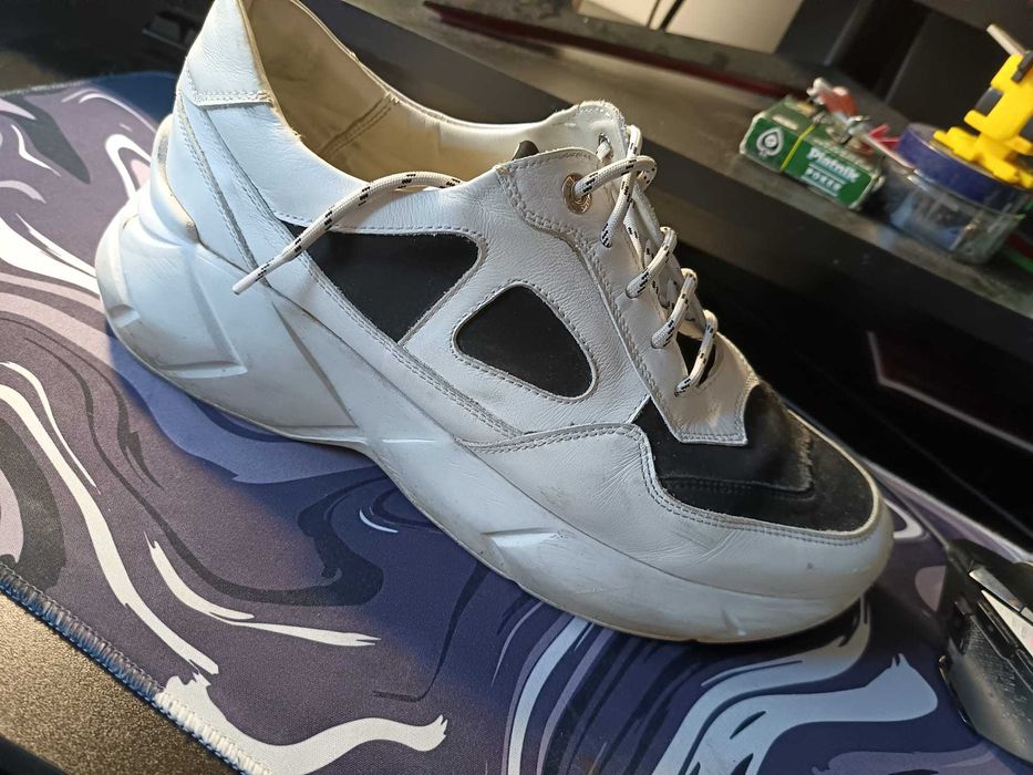 Adidass alb-negru Biaggio marime 44