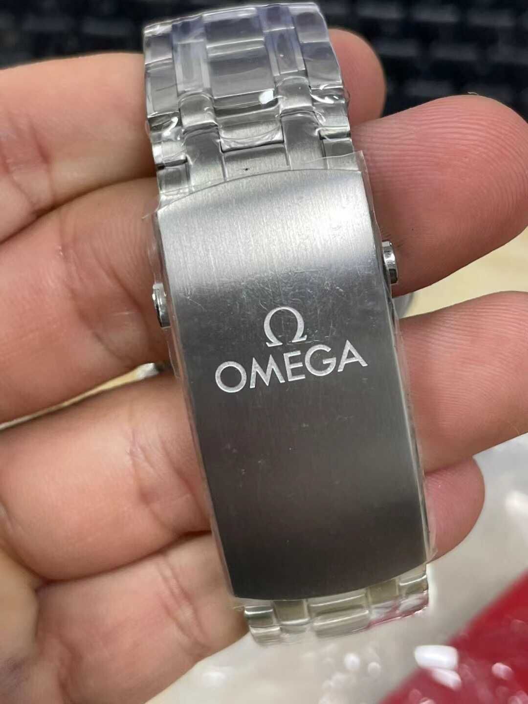 Часовници Omega Seamaster Diver 300M