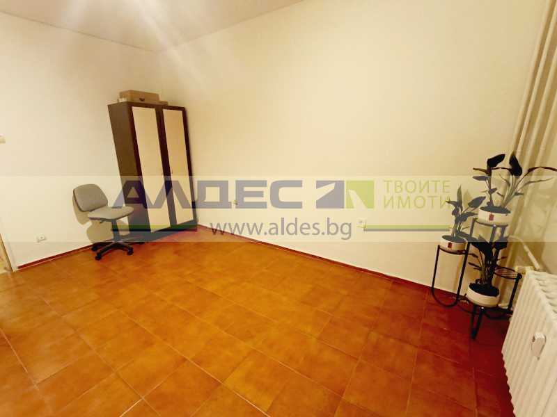 Продава се Тристаен апартамент в София, Дружба 2 - 103 кв.м за 2319 €/кв.м - Снимка #19