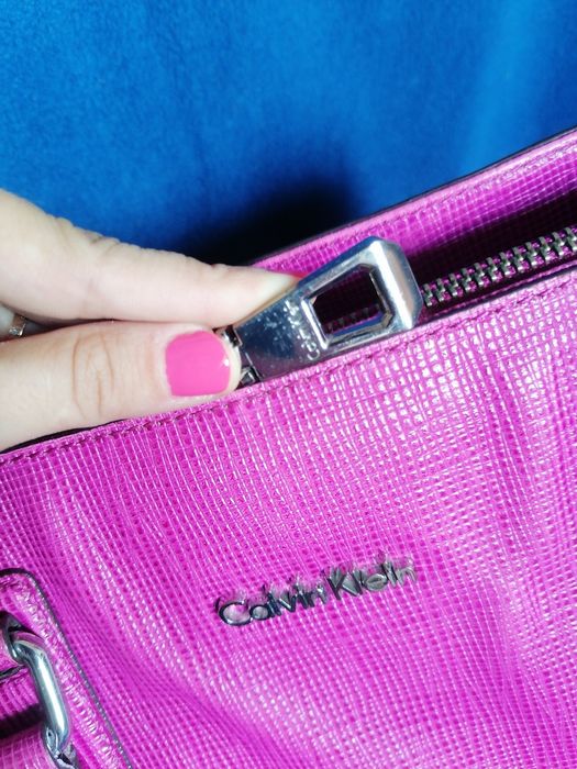 Чанта Calvin Klein фуксия