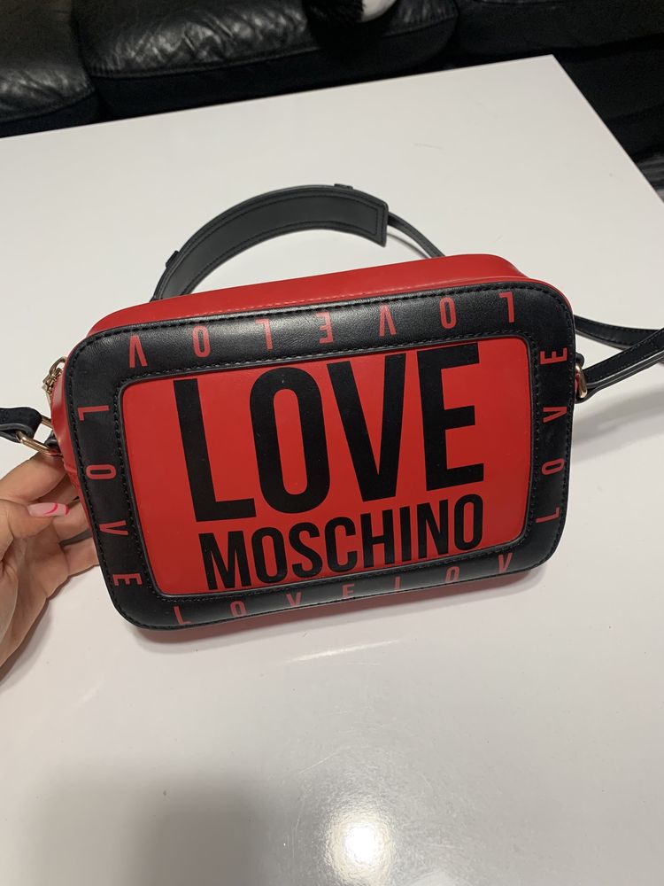 Чанта Love Moschino
