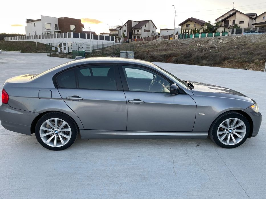 Vand BMW seria 3 e90 320D