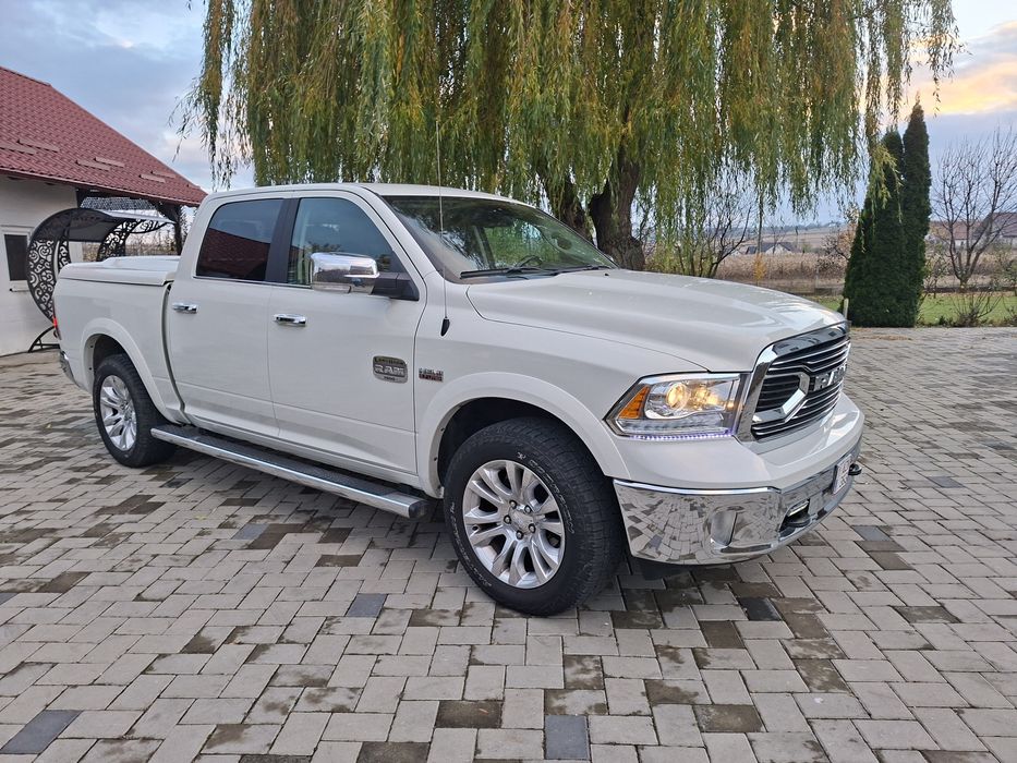 Vînd Dodge Ram  1500