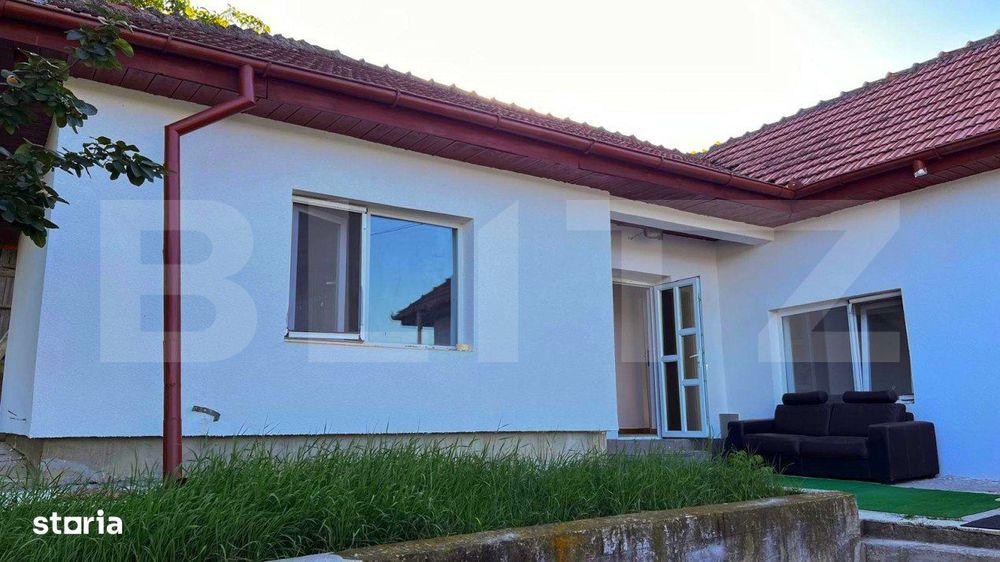 Casa, 3 camere,  100 mp utili, zona Sararie