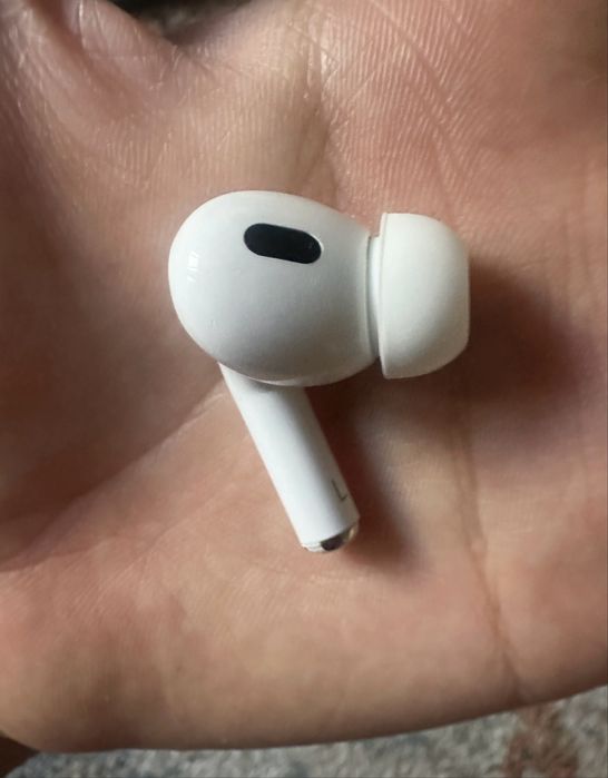 Левый наушник air pods pro2